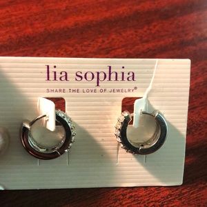 Lia sophia earrings